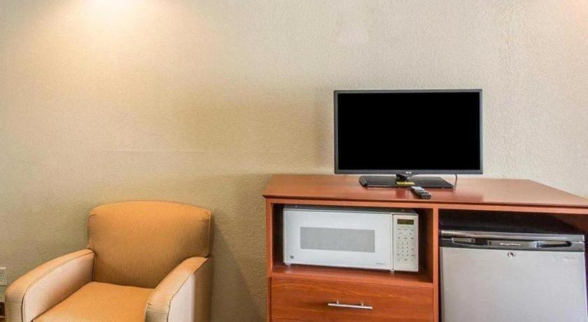 Quality Inn & Suites Mount Juliet Zewnętrze zdjęcie